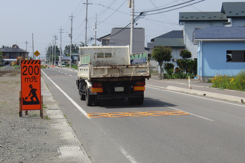 工事現場付近の道路などでよく目にするリング
