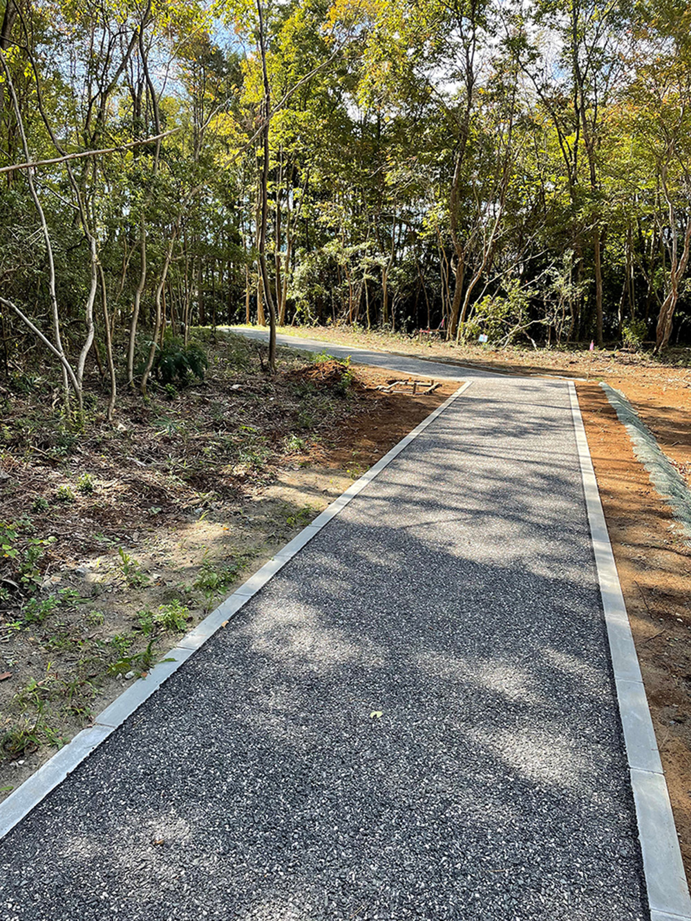 茨城県北茨城市中郷町の屋外周遊型リサイクル展示施設